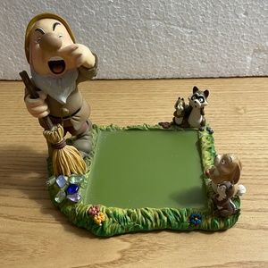 Snow White & the 7 Dwarfs Desk Set Sneezy Post It Note Paper Holder  1999 Disney
